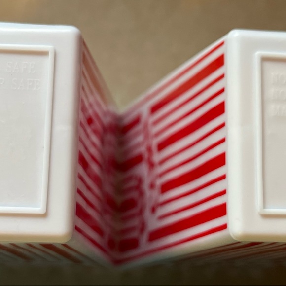 2 plastic popcorn 🍿 containers - Picture 3 of 9